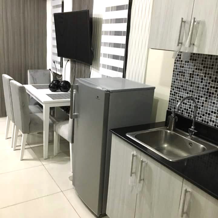 1 Bedroom Condo Unit For Rent – 50th Floor at Green Residences