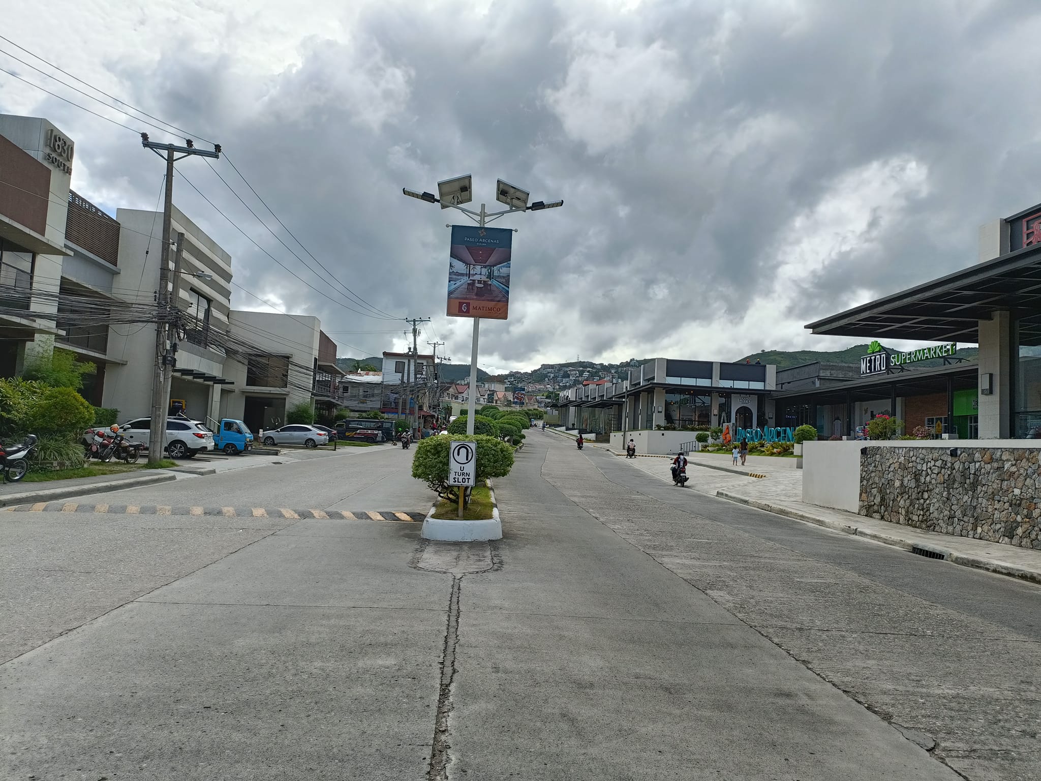 THE ARCENAS ESTATE HOUSE AND LOT -HIGHLANDS RESIDENCES