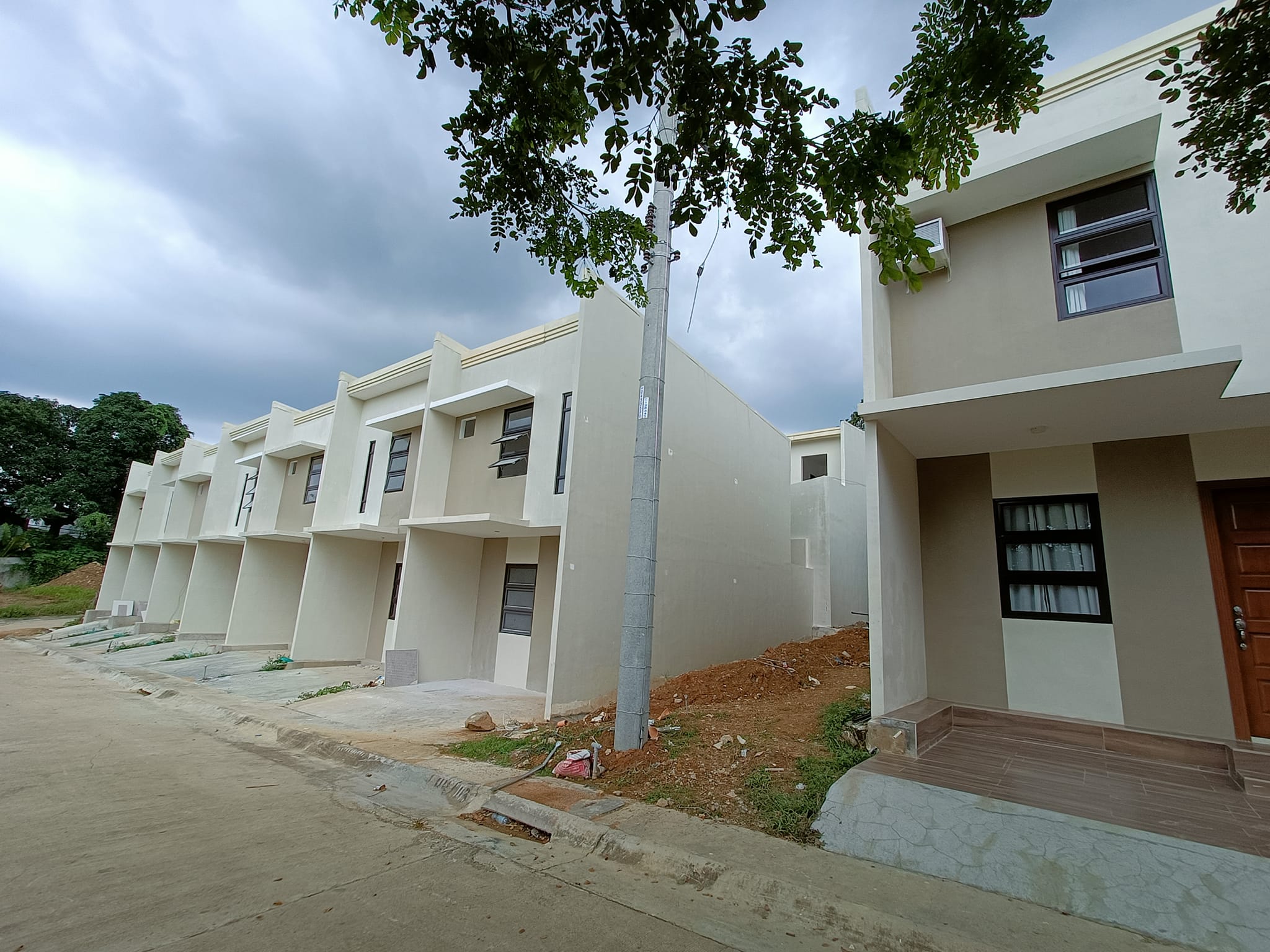 READY FOR OCCUPANCY TOWNHOUSE TALAMBAN CEBU CITY