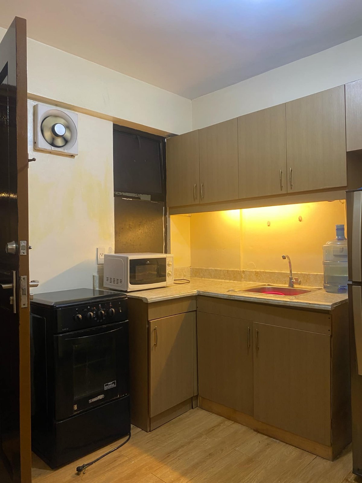 Condo Unit for Sale in Ohana Place 4.3M