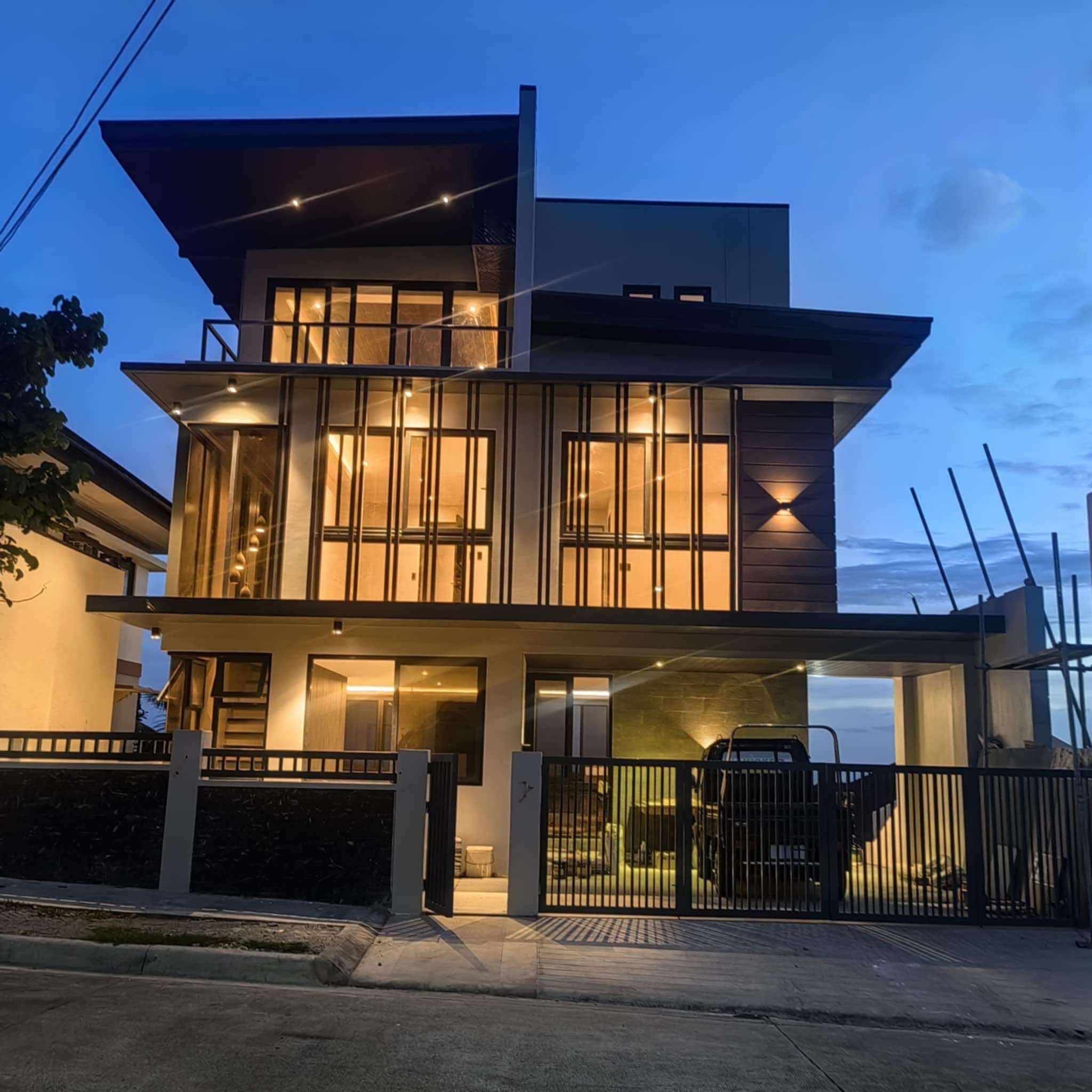 29.8M Overlooking Brandnew House and Lot with Swimming Pool