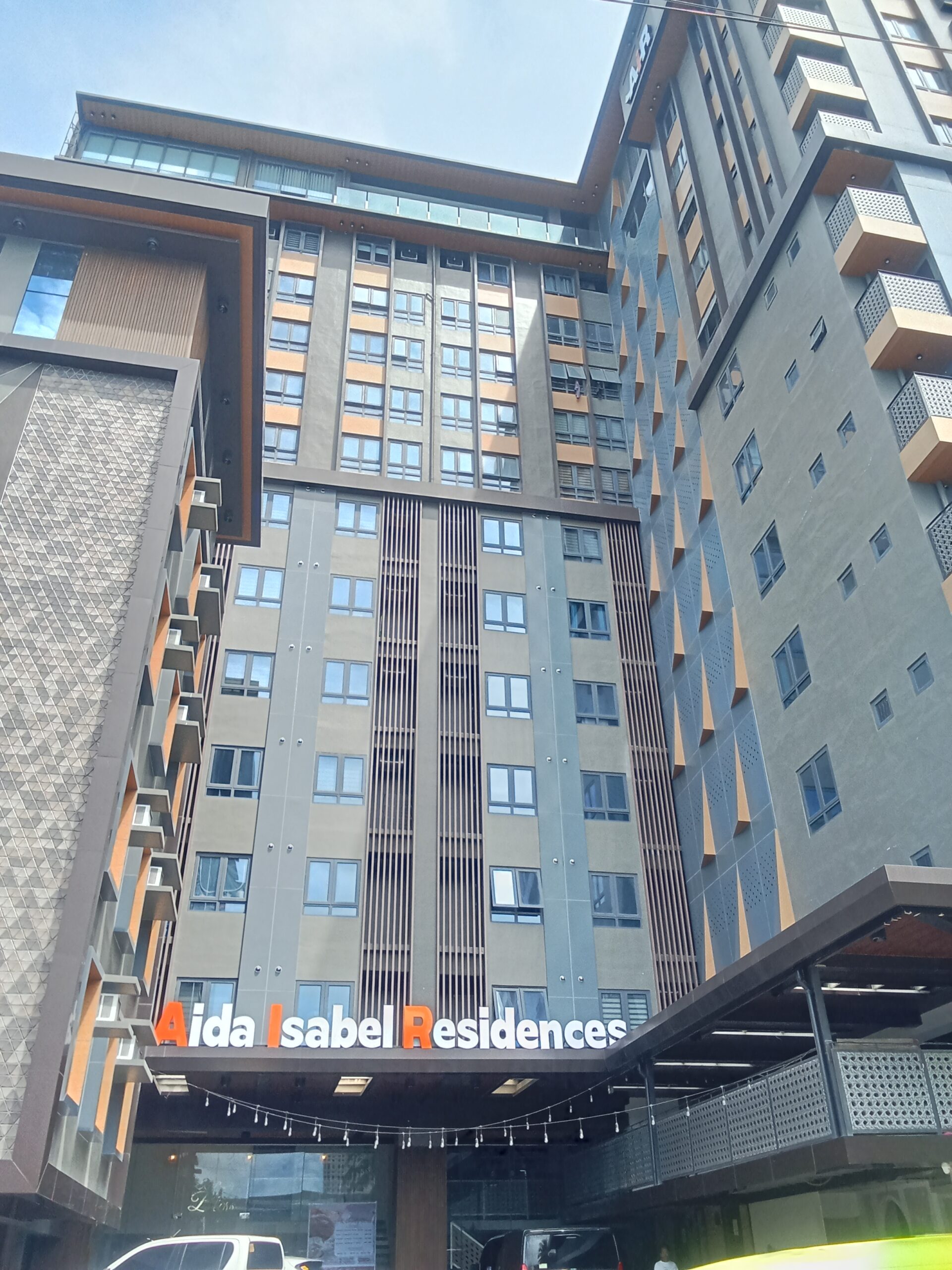 Aida Isabel Residences