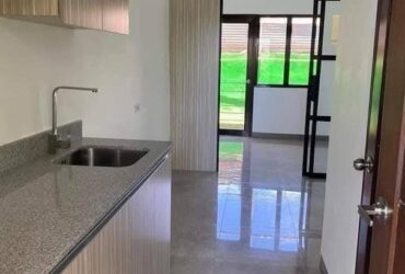 2BR CONDO NEAR IT PARK LAHUG CEBU CITY PRIMEWORLD POINTE