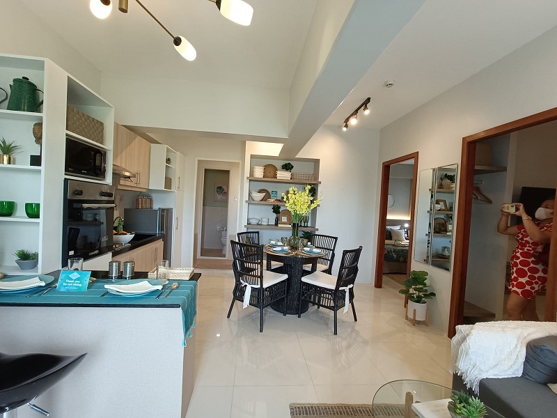 2BR WITH PARKING RESORT CONDO MACTAN CEBU