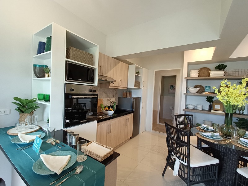 5% DP TO MOVE IN 2BR ROYAL OCEAN CREST MACTAN CEBU