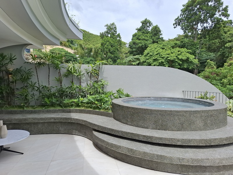 3BR OVERLOOKING VILLA THE RISE AT MONTERRAZAS CEBU