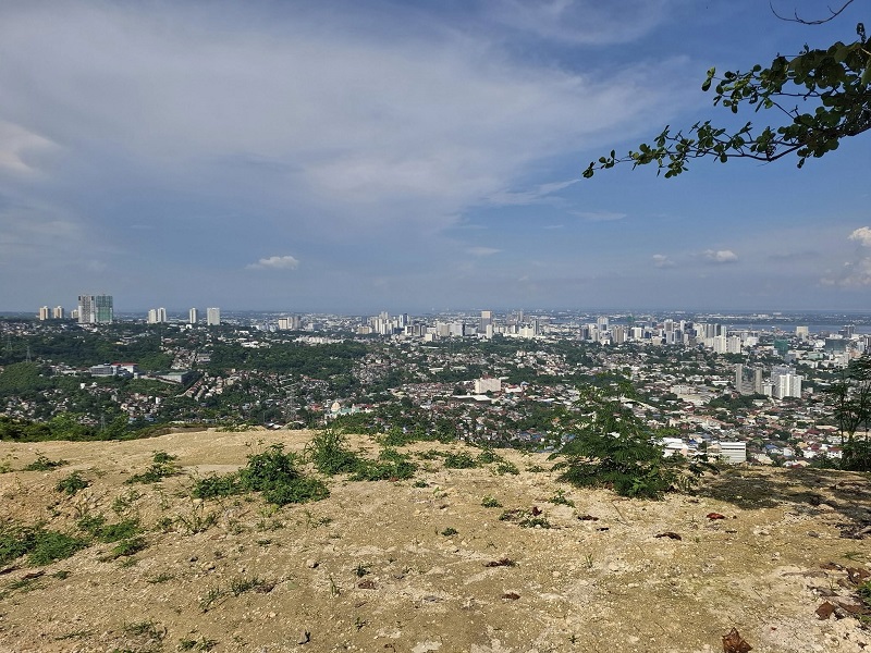OVERLOOKING LOT AT MONTELAGO MONTERRAZAS CEBU CITY