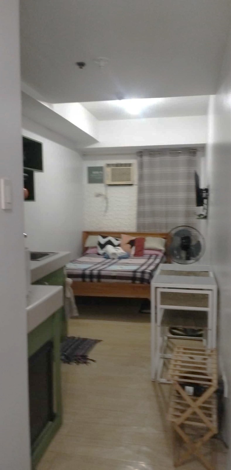 Fully Furnished Studio Condo Unit For Rent – 27th Floor Tower B at MPlace