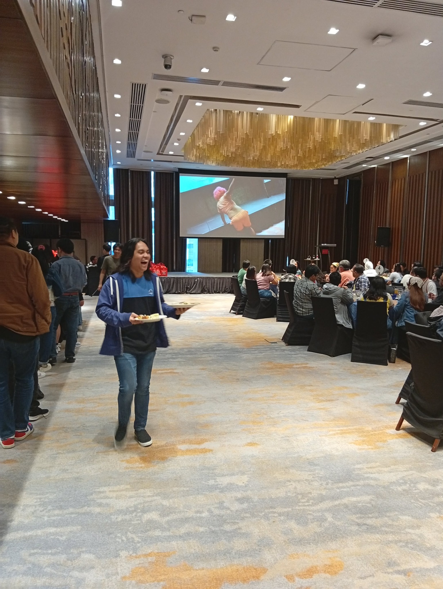 Highbrightness for Rental Events LCD and Laser Projector