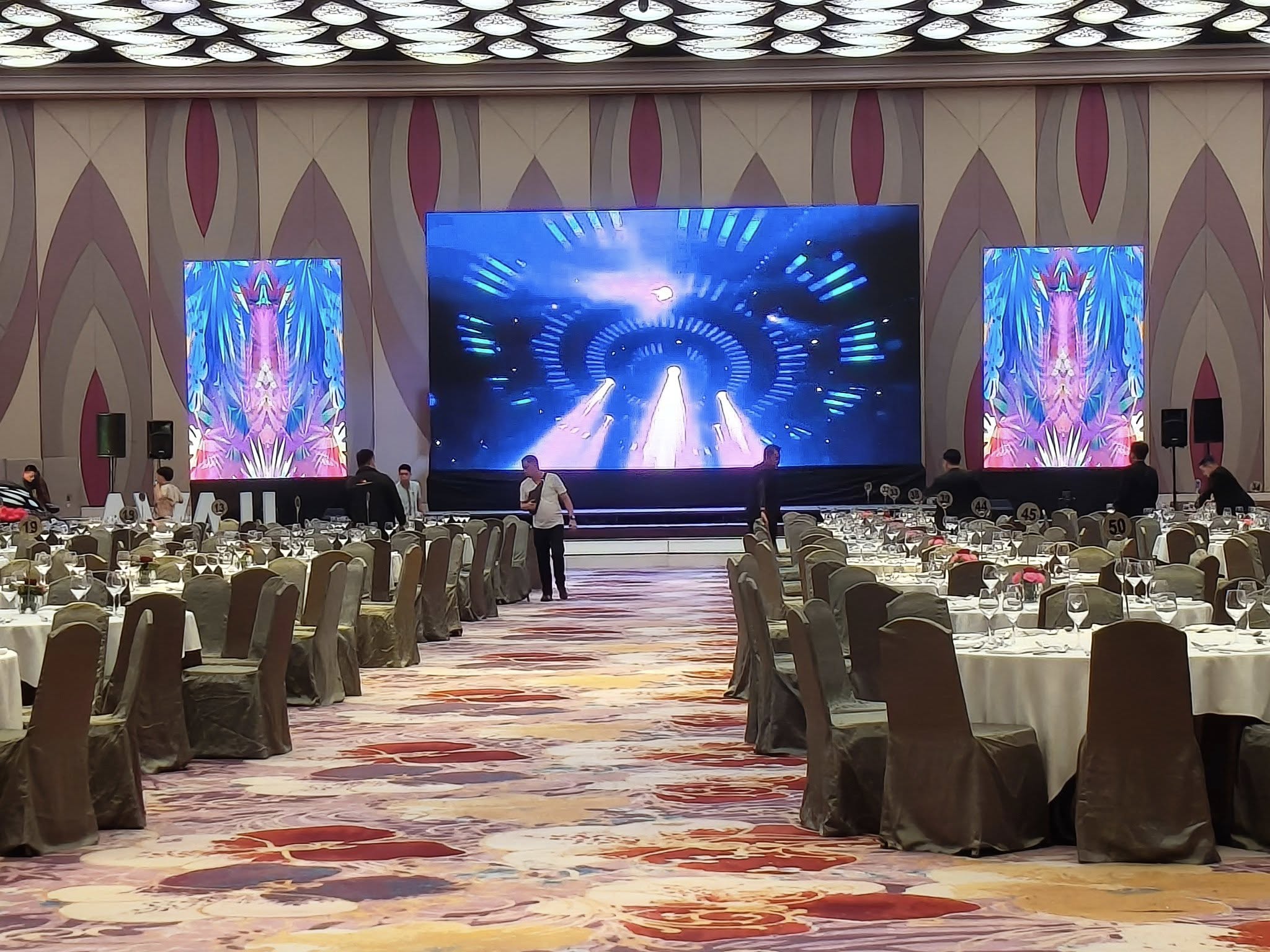 LED Wall Tentech Equipments For Rental