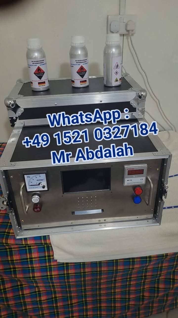 BLACK  CLEANING MACHINE
