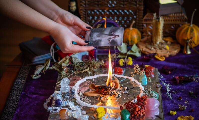 TRADITIONAL HEALER LOVE SPELL CASTER +27685771974
