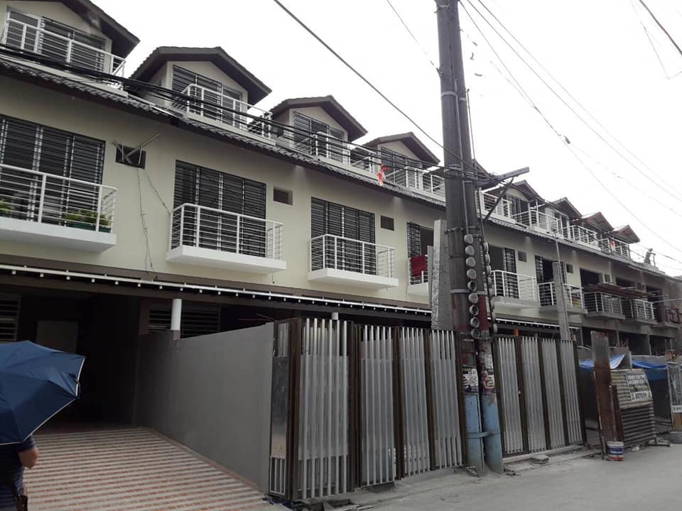 Pasay 3-Storey Townhouse for Rent – Staff House / Office | Near LRT, MRT, MOA, Makati